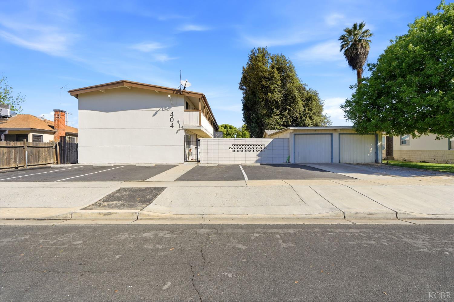 404 Central Ave, Hanford, CA 93230
