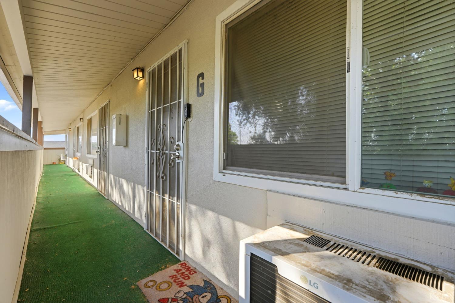 404 Central Ave, Hanford, CA 93230