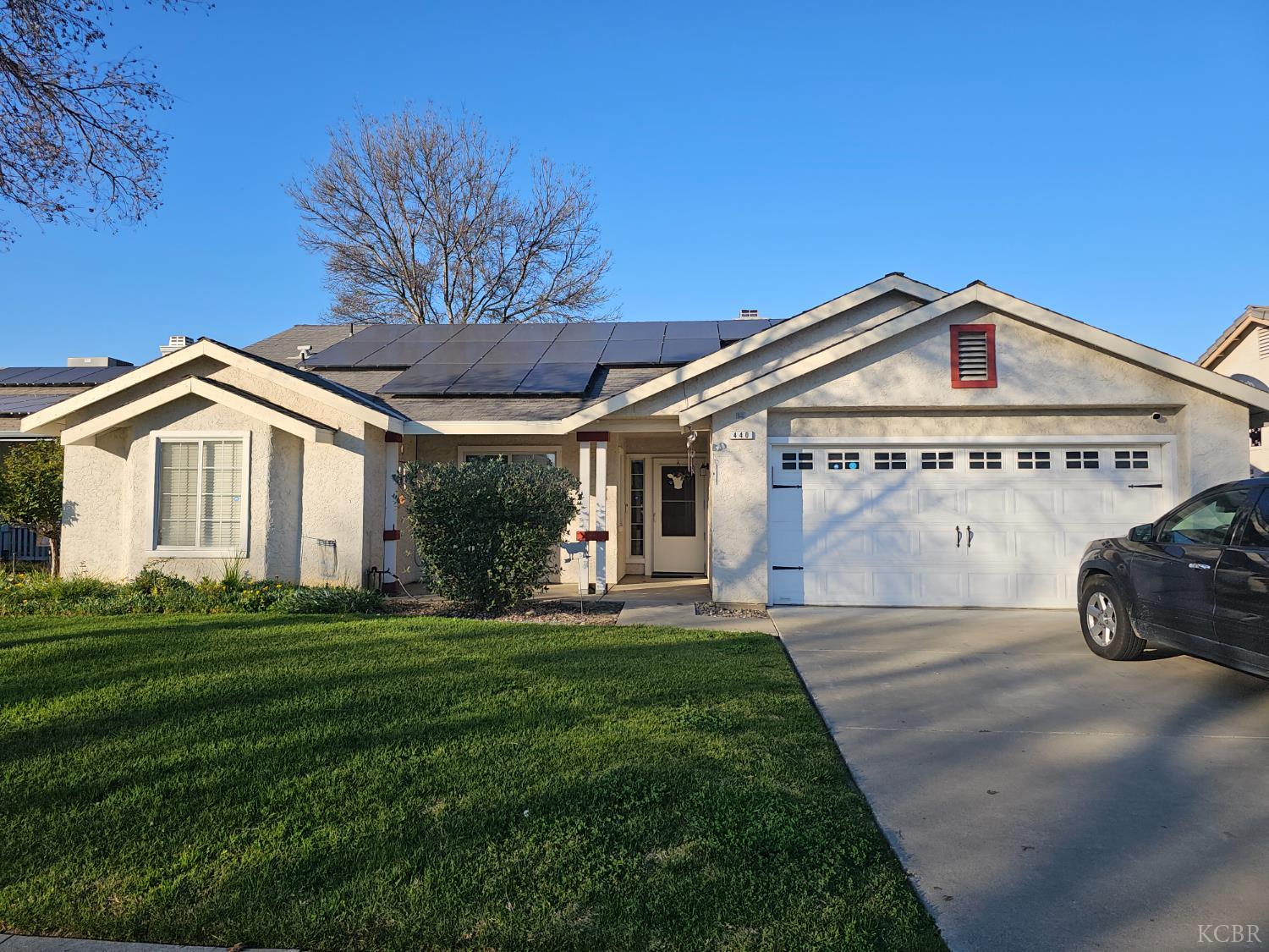 440 Pepper Dr, Hanford, CA 93230