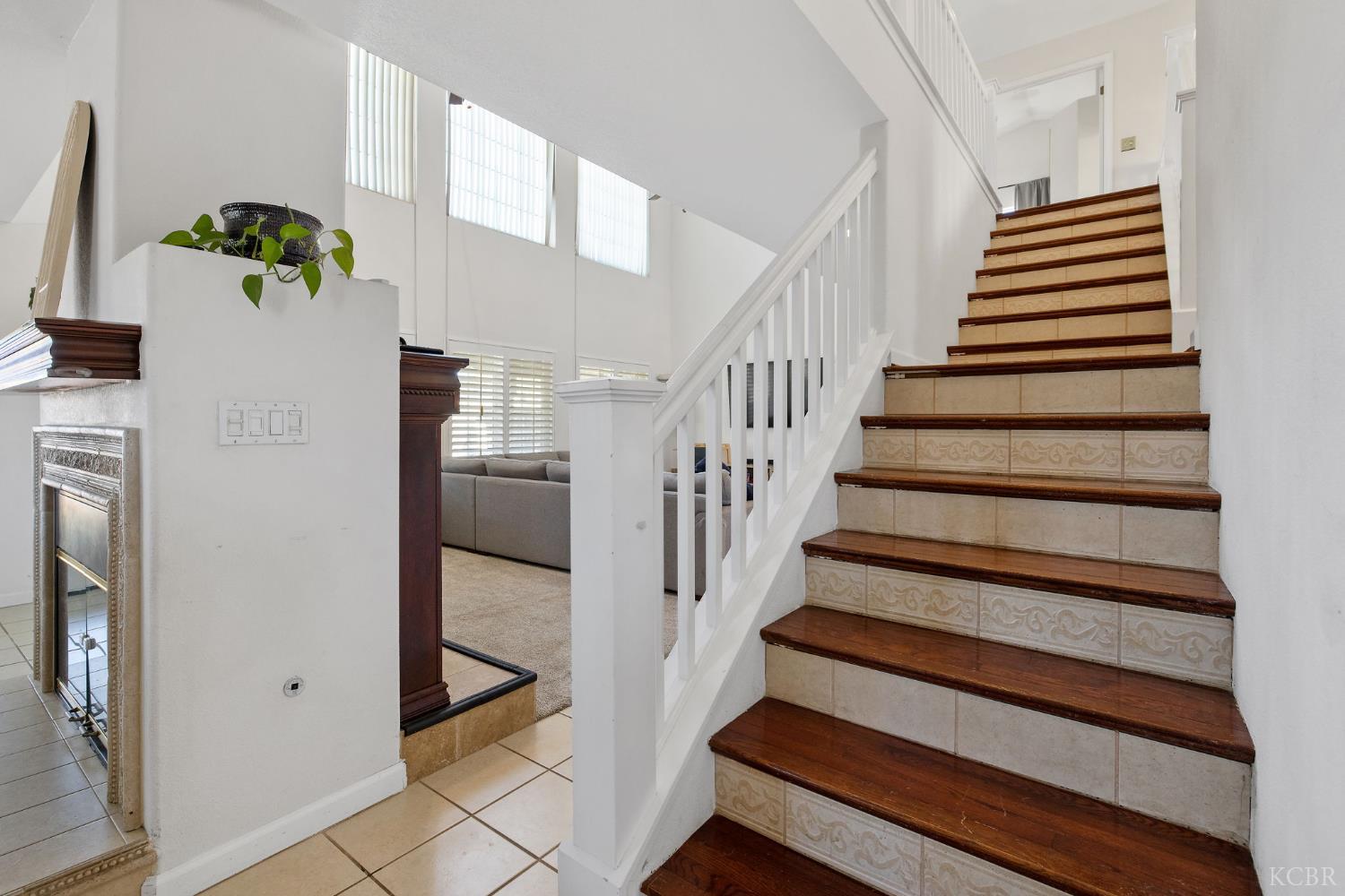 644 Contenta Ct, Lemoore, CA 93245