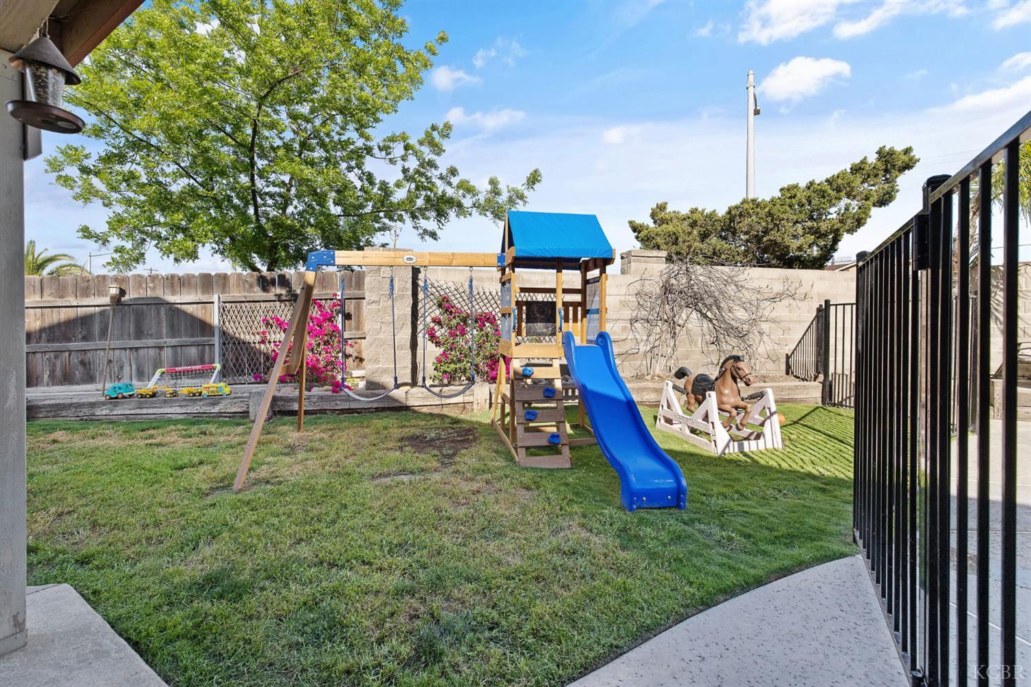 644 Contenta Ct, Lemoore, CA 93245