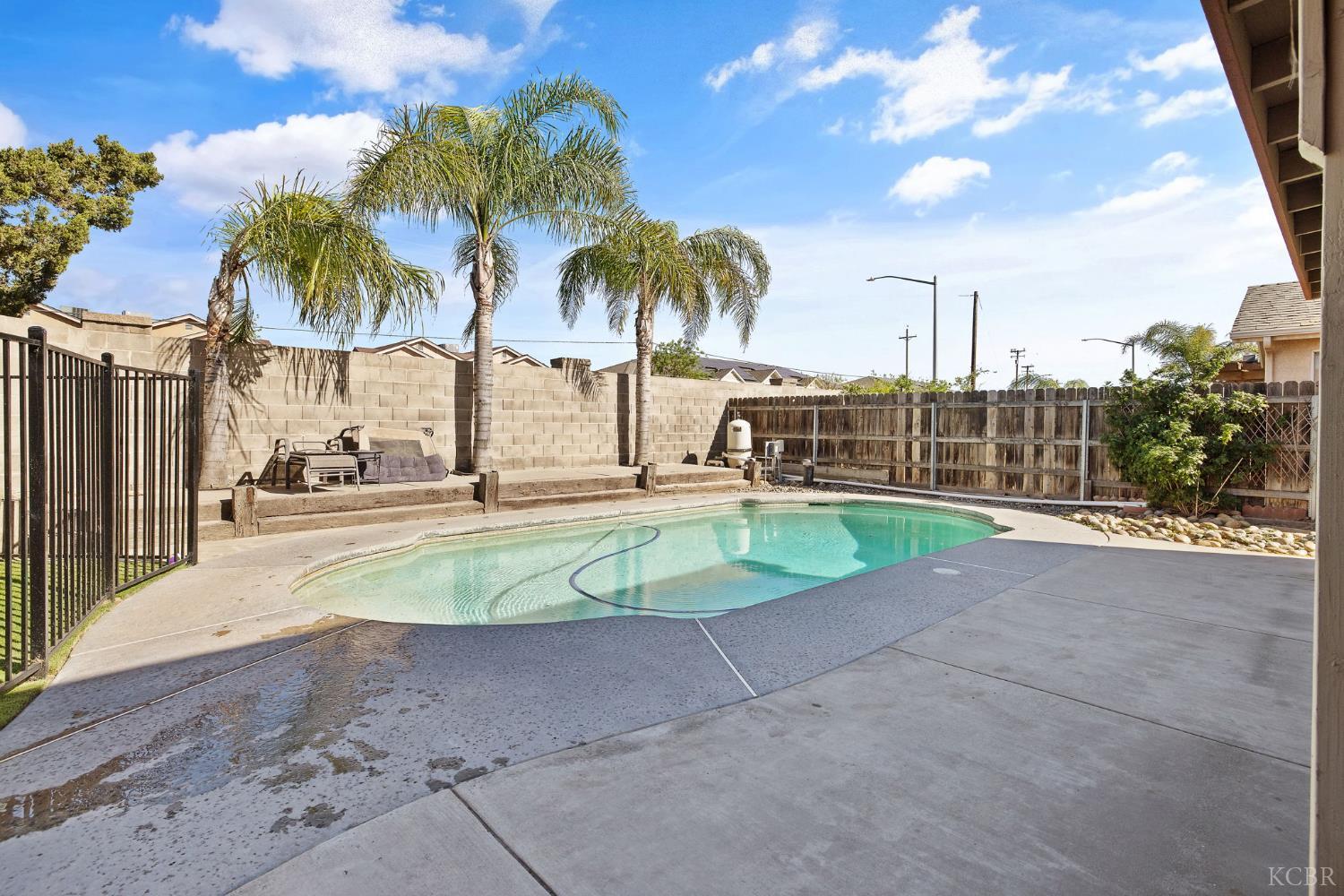 644 Contenta Ct, Lemoore, CA 93245