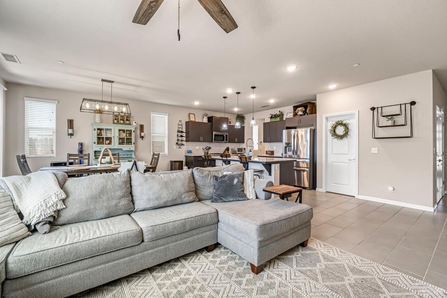 4158 Buckingham, Clovis, CA 93619