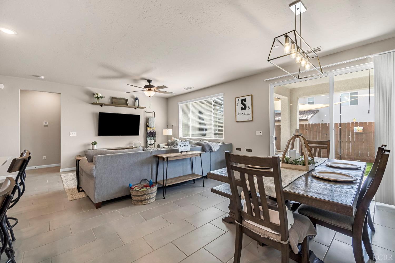 4158 Buckingham, Clovis, CA 93619