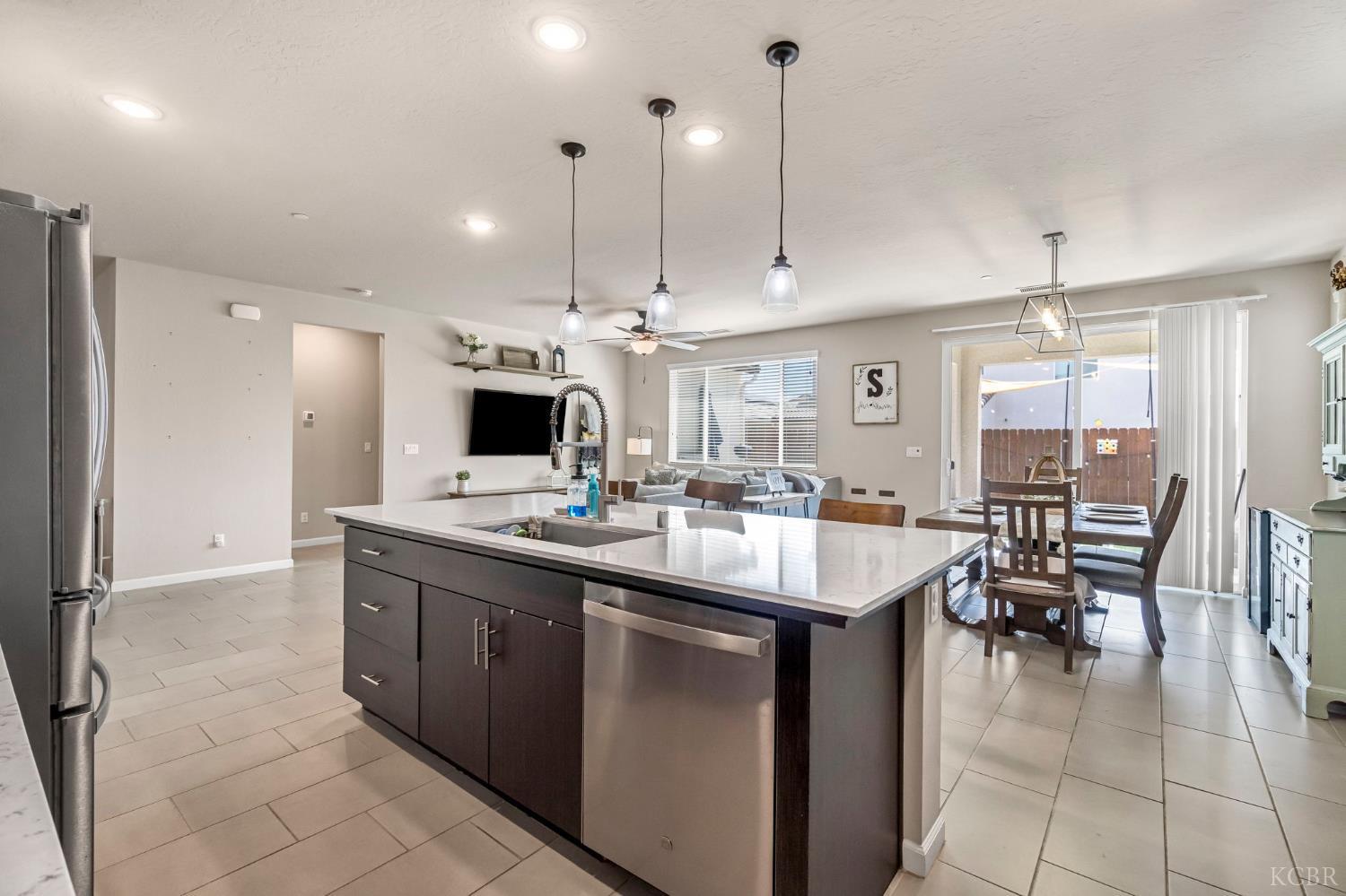 4158 Buckingham, Clovis, CA 93619