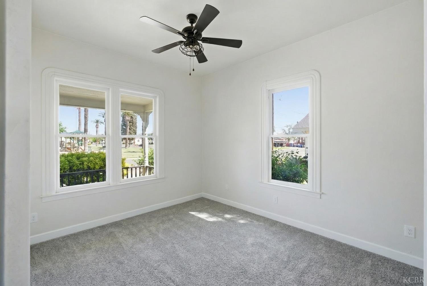 121 E Elm St E, Hanford, CA 93230