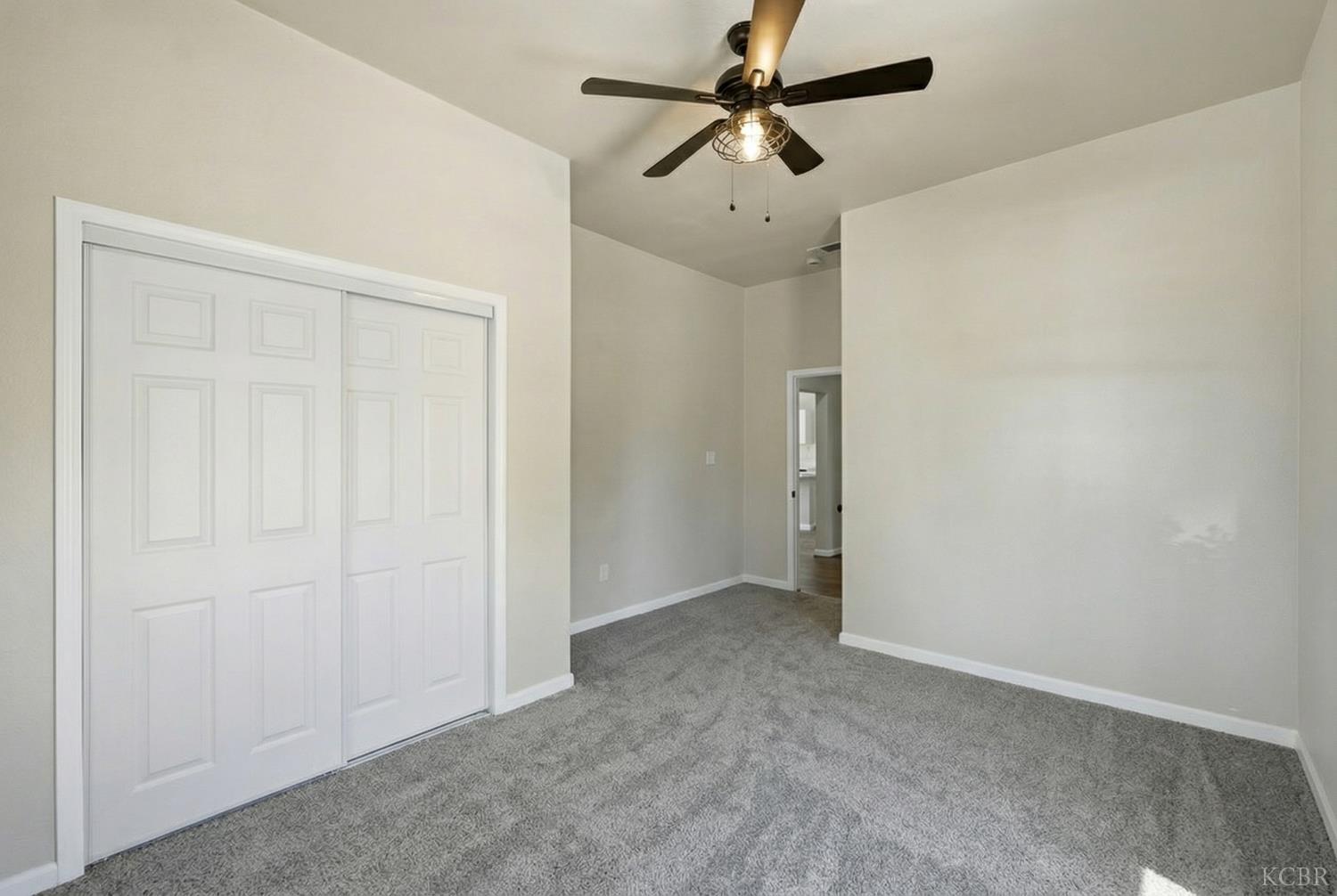 121 E Elm St E, Hanford, CA 93230