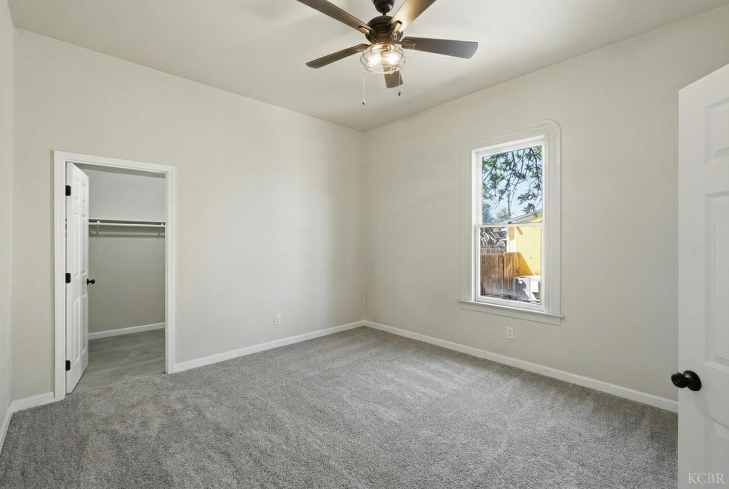 121 E Elm St E, Hanford, CA 93230