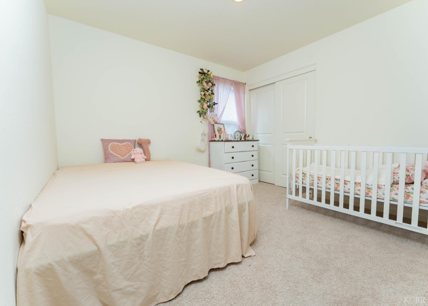 563 BLUE RIDGE St, Tulare, CA 93274