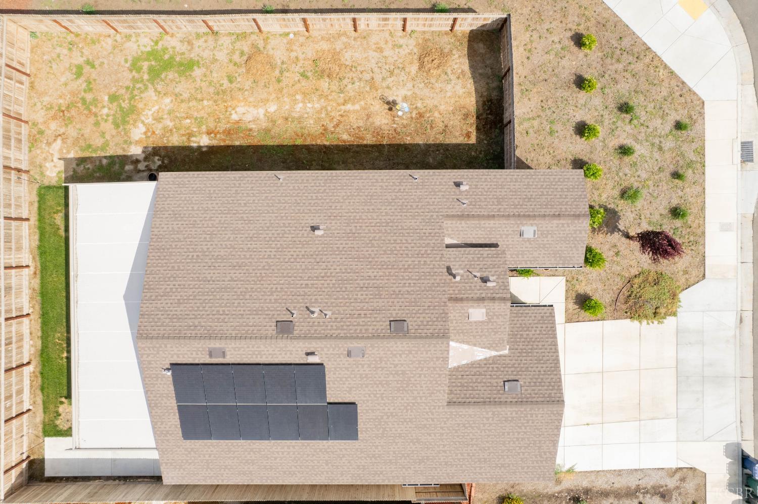 563 BLUE RIDGE St, Tulare, CA 93274