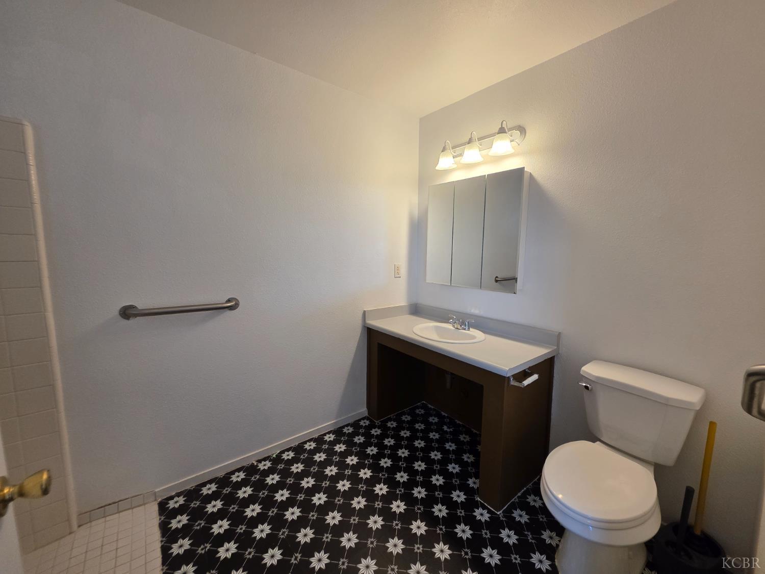 1225 Ottawa Ave, Corcoran, CA 93212