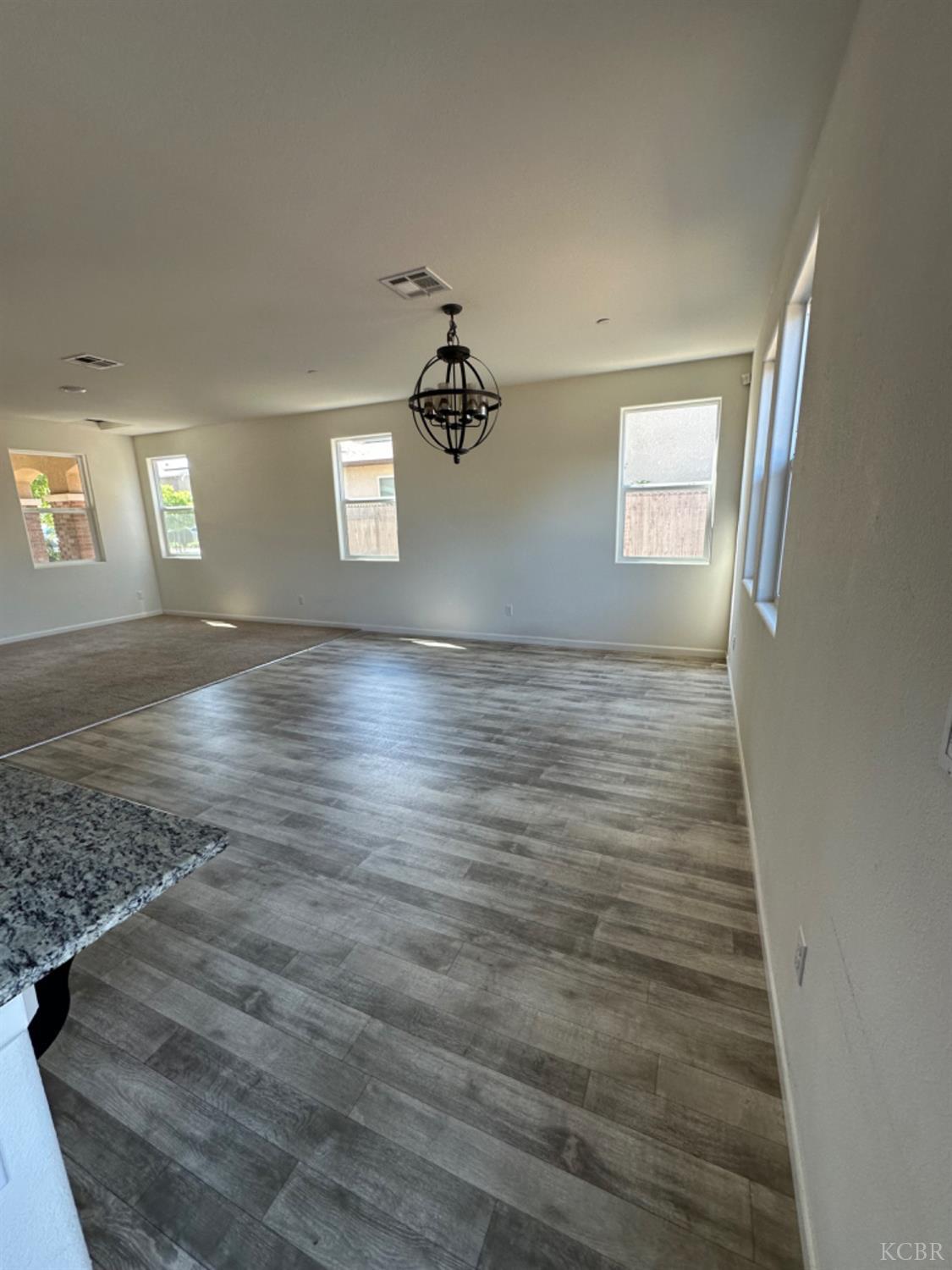 3728 E Kaweah Ave, Visalia, CA 93292