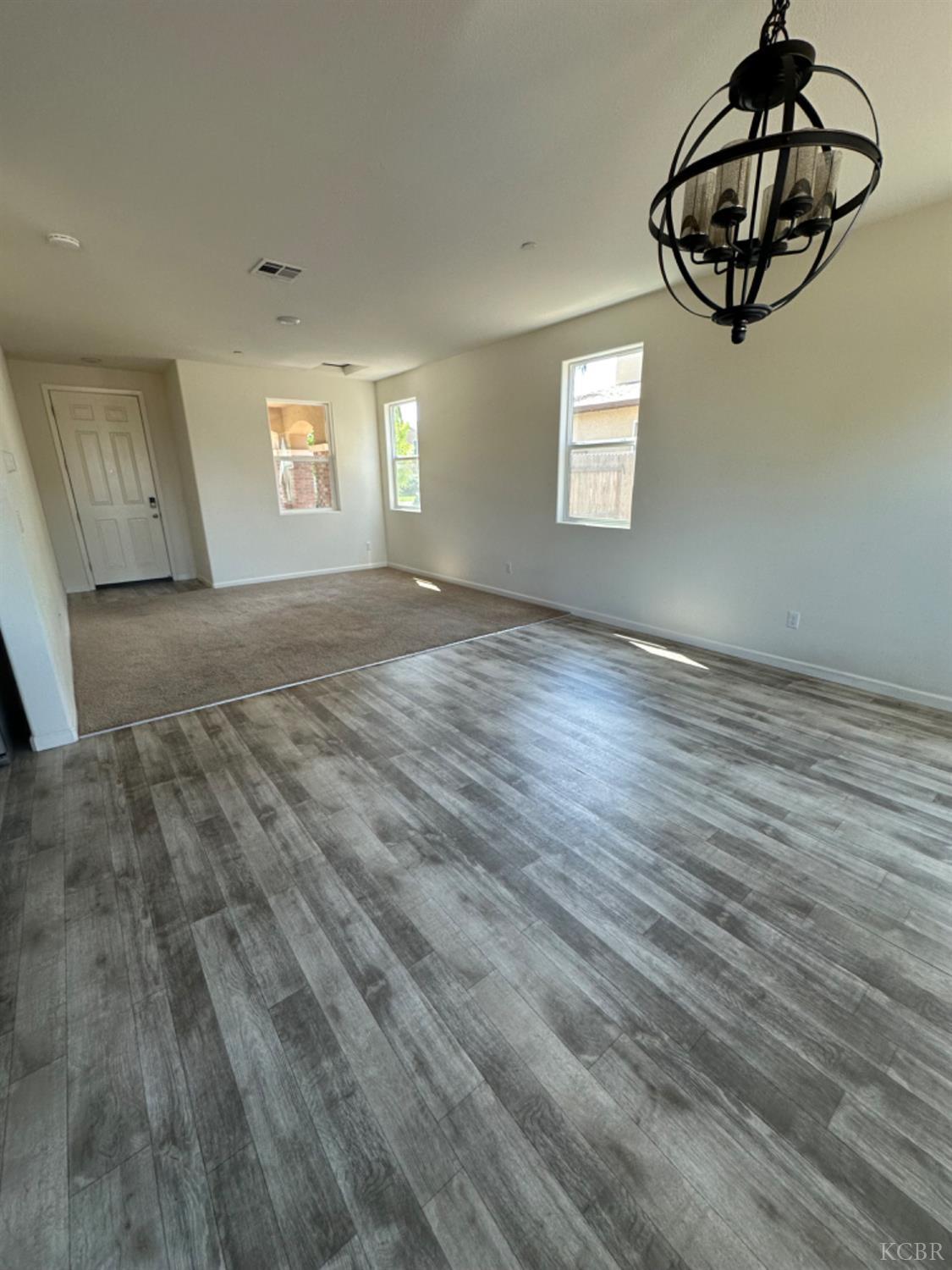 3728 E Kaweah Ave, Visalia, CA 93292