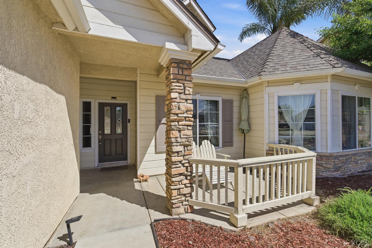 1588 Muscat Pl, Hanford, CA 93230