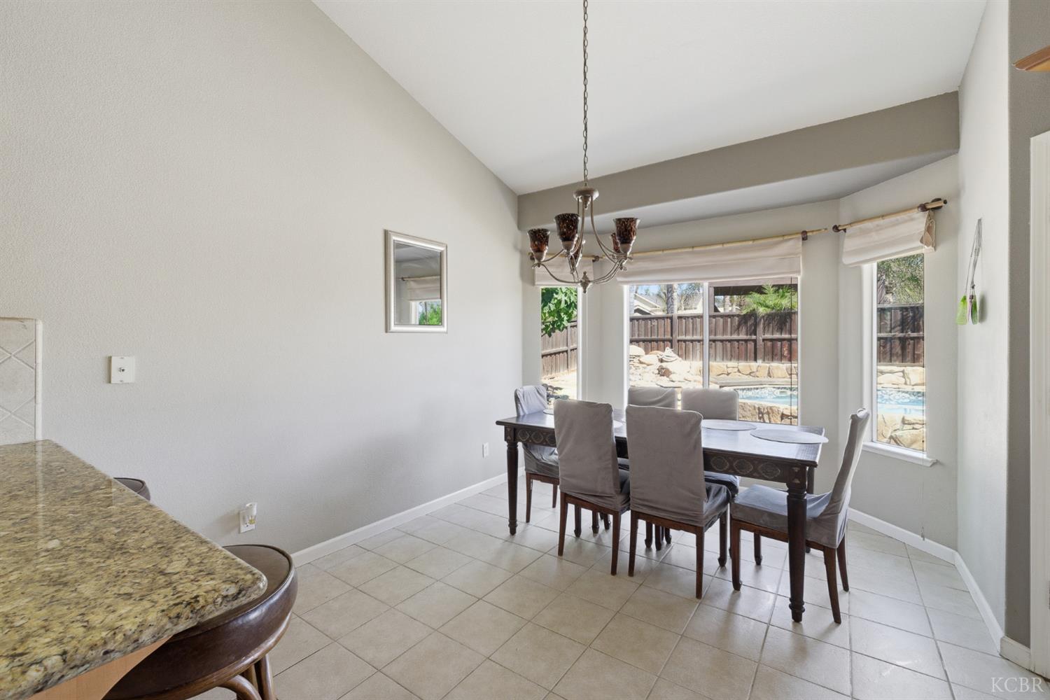 1588 Muscat Pl, Hanford, CA 93230