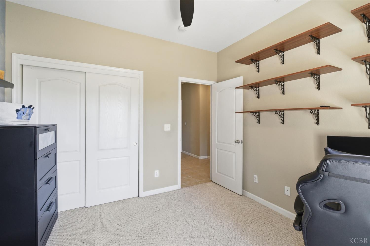 1588 Muscat Pl, Hanford, CA 93230