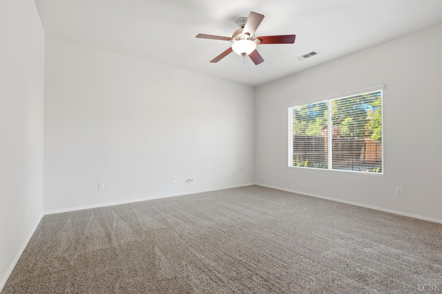 1788 W Rio Hondo Ct, Hanford, CA 93230