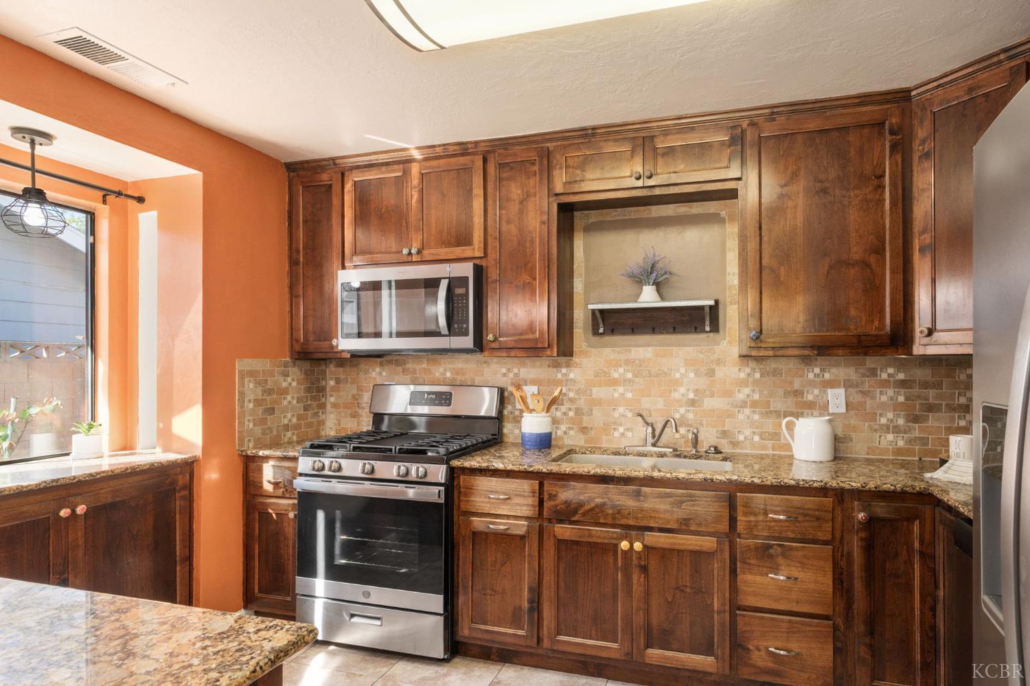 2791 W Kofoid Ave, Caruthers, CA 93609