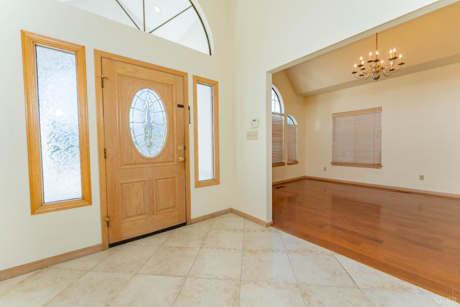 3714 W Woodside Ave, Visalia, CA 93291