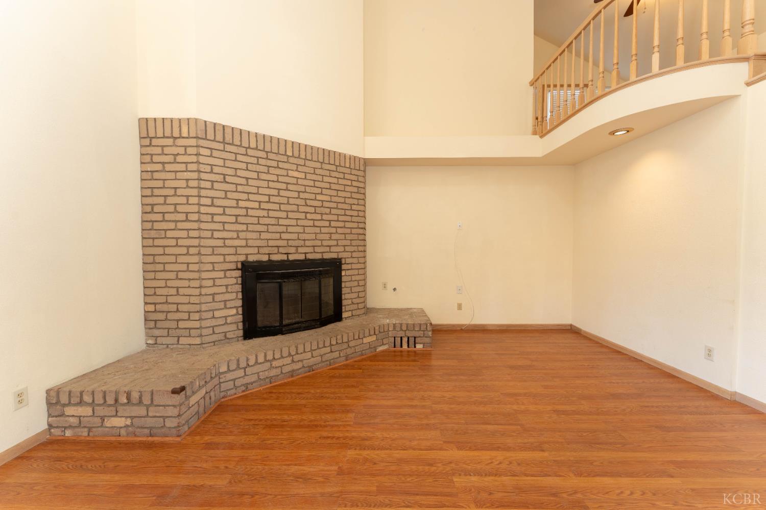 3714 W Woodside Ave, Visalia, CA 93291