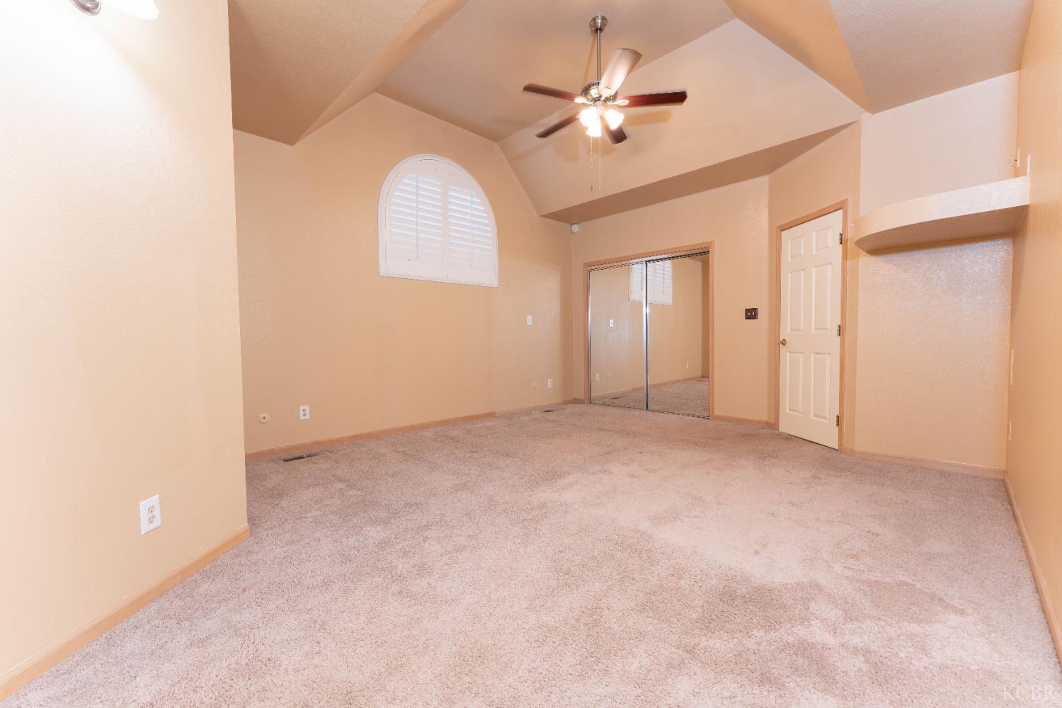 3714 W Woodside Ave, Visalia, CA 93291