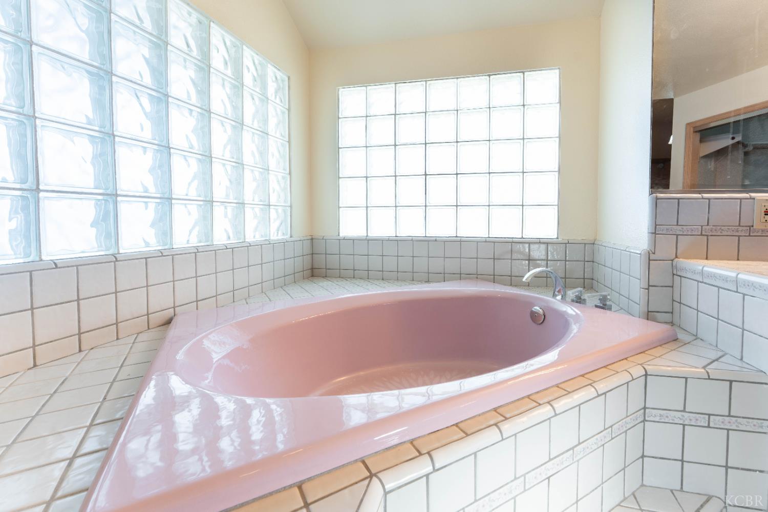 3714 W Woodside Ave, Visalia, CA 93291