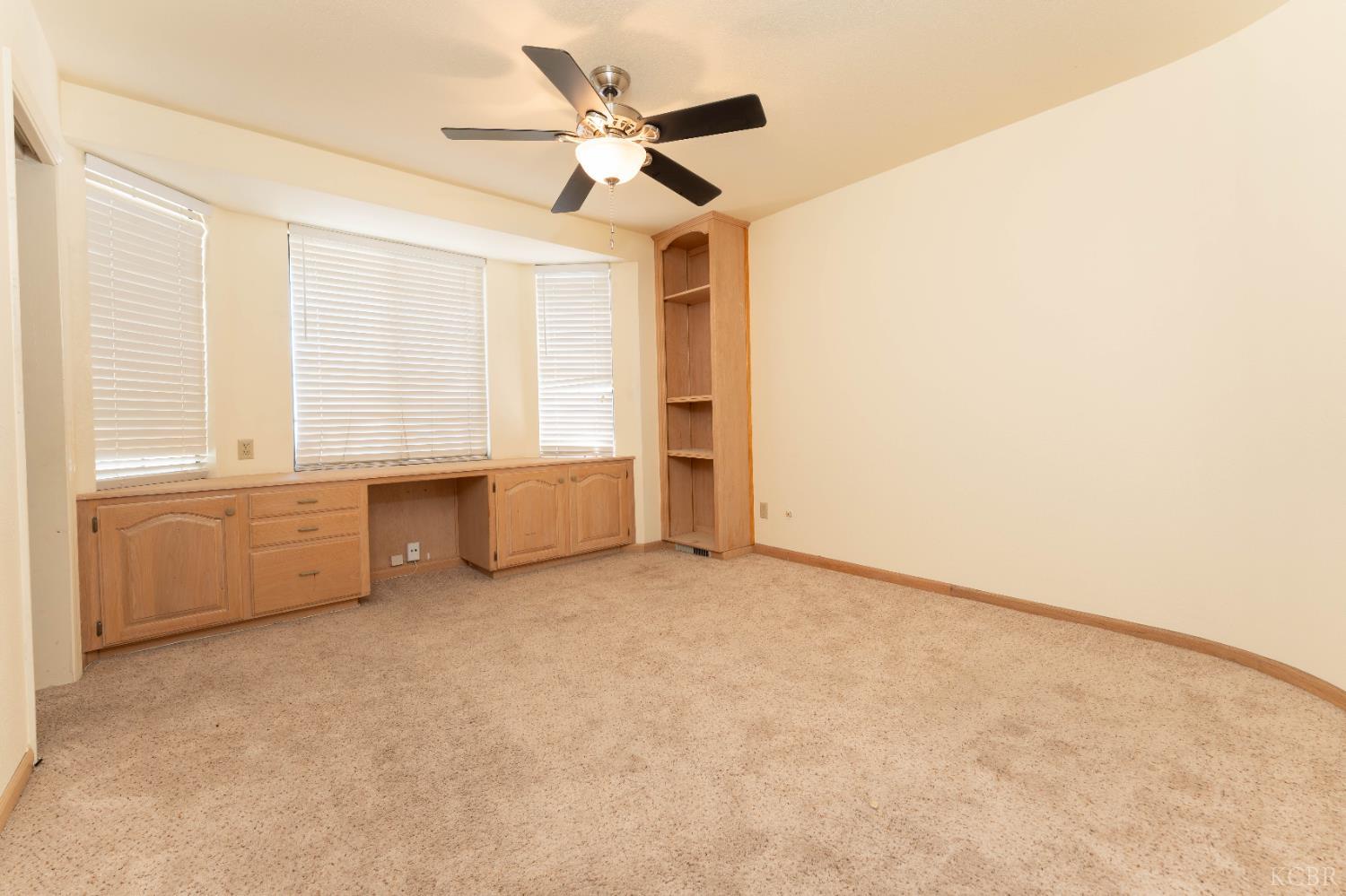 3714 W Woodside Ave, Visalia, CA 93291