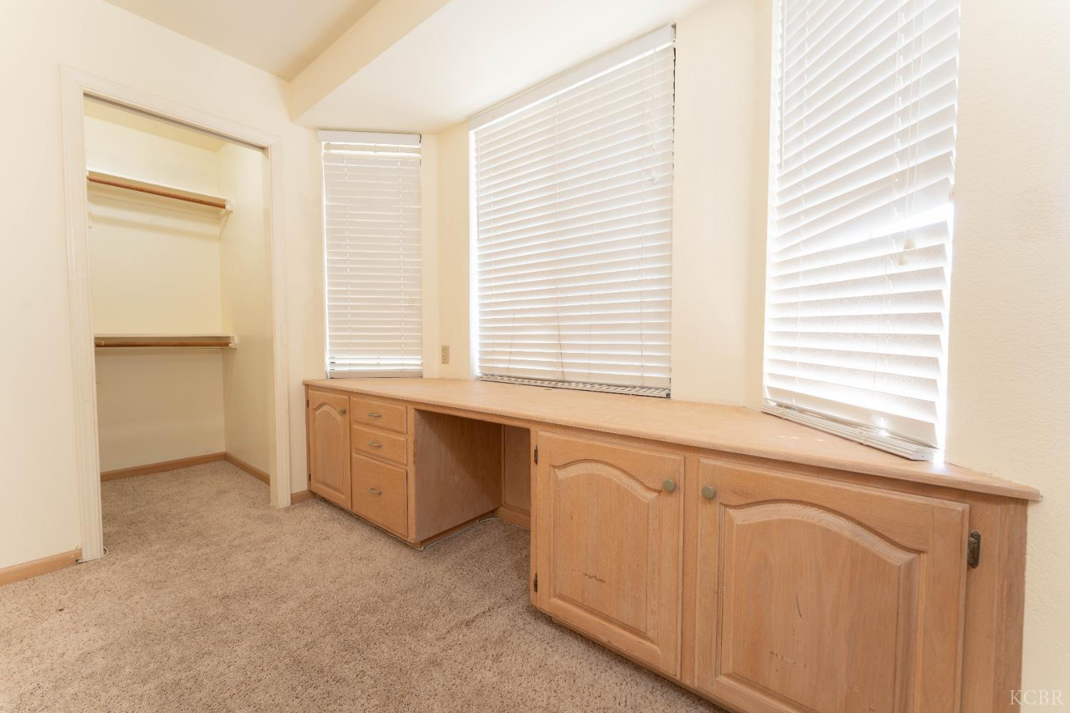 3714 W Woodside Ave, Visalia, CA 93291