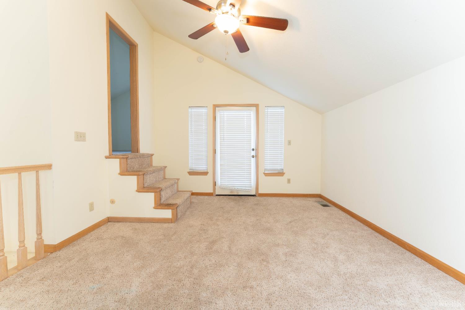 3714 W Woodside Ave, Visalia, CA 93291