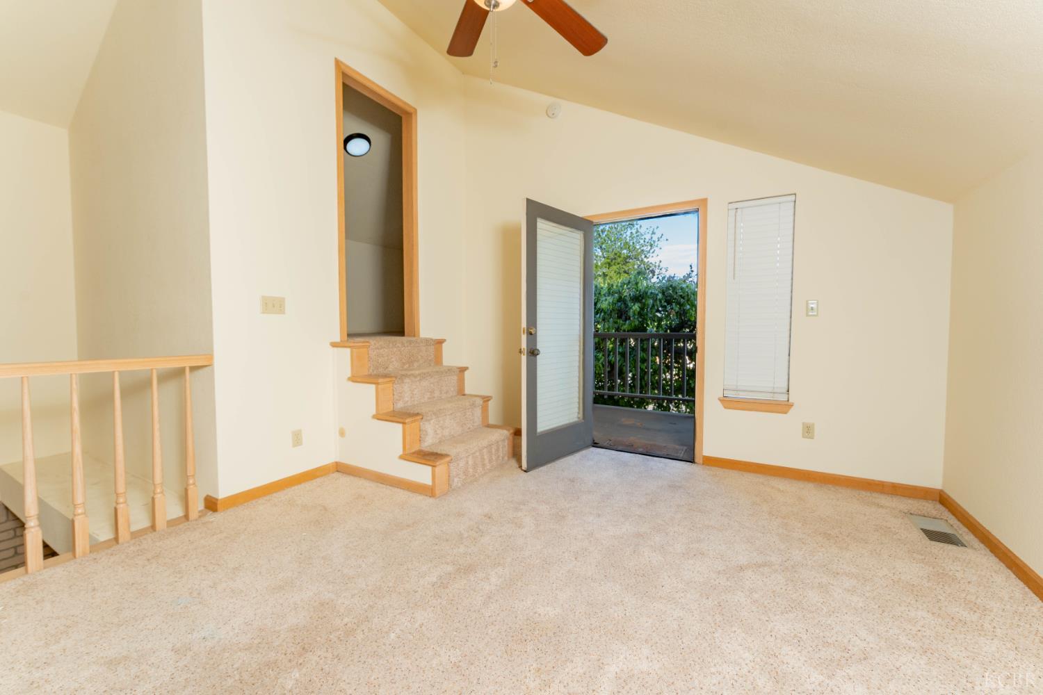 3714 W Woodside Ave, Visalia, CA 93291