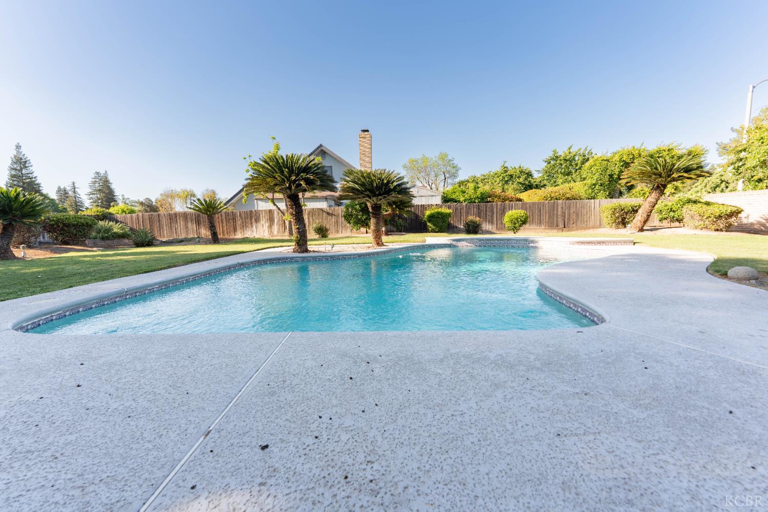 3714 W Woodside Ave, Visalia, CA 93291