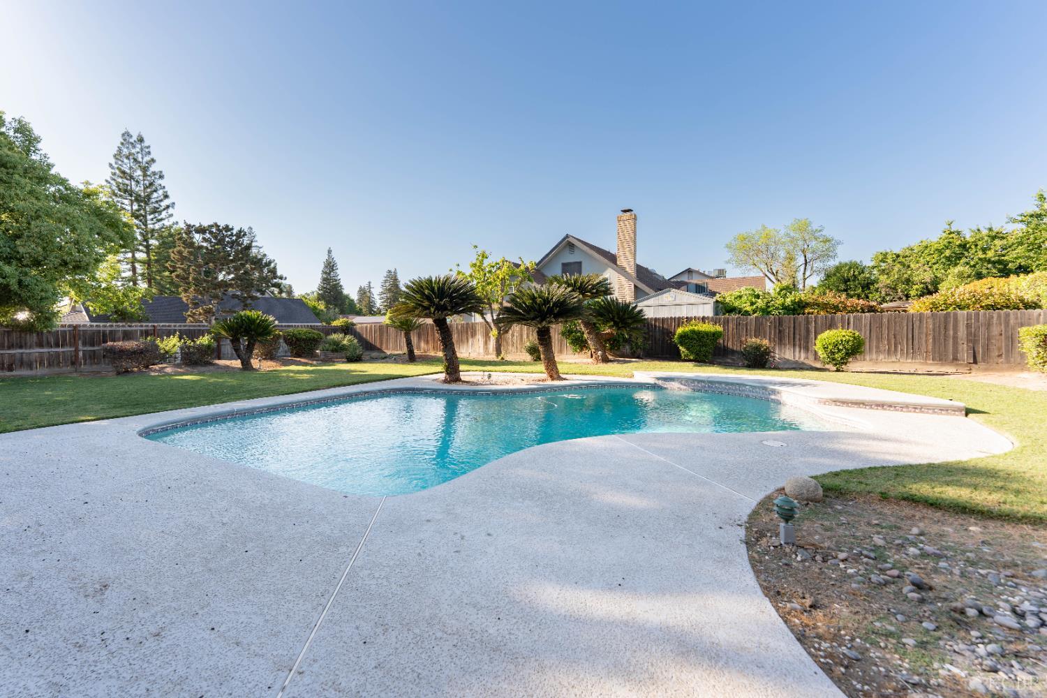 3714 W Woodside Ave, Visalia, CA 93291