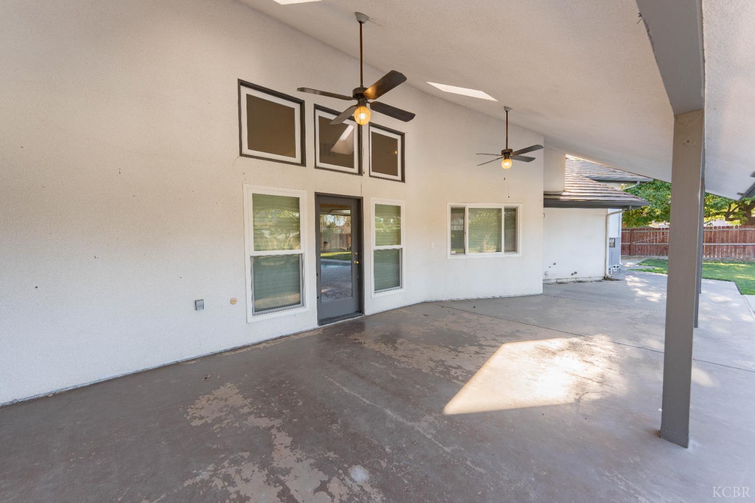 3714 W Woodside Ave, Visalia, CA 93291