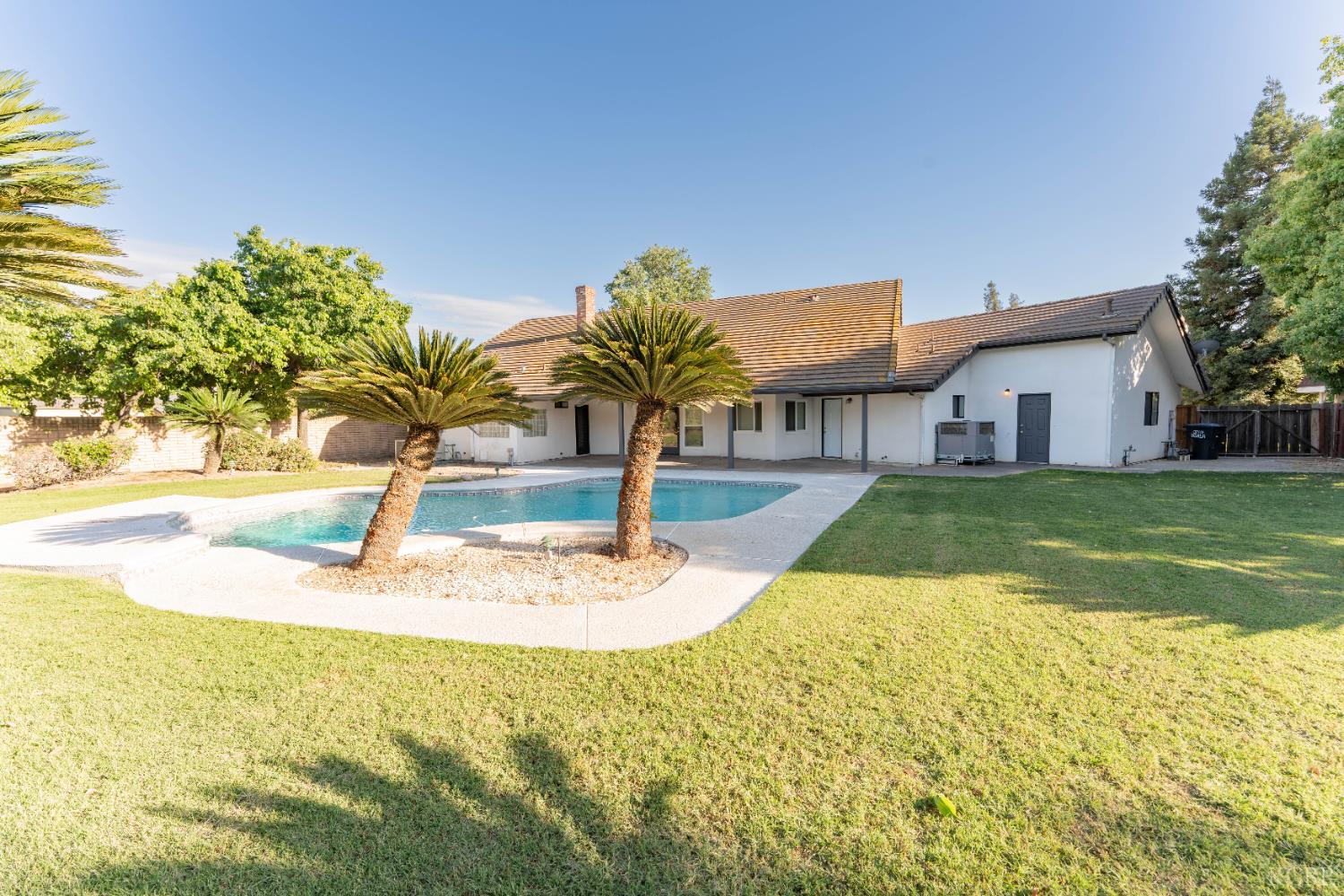 3714 W Woodside Ave, Visalia, CA 93291