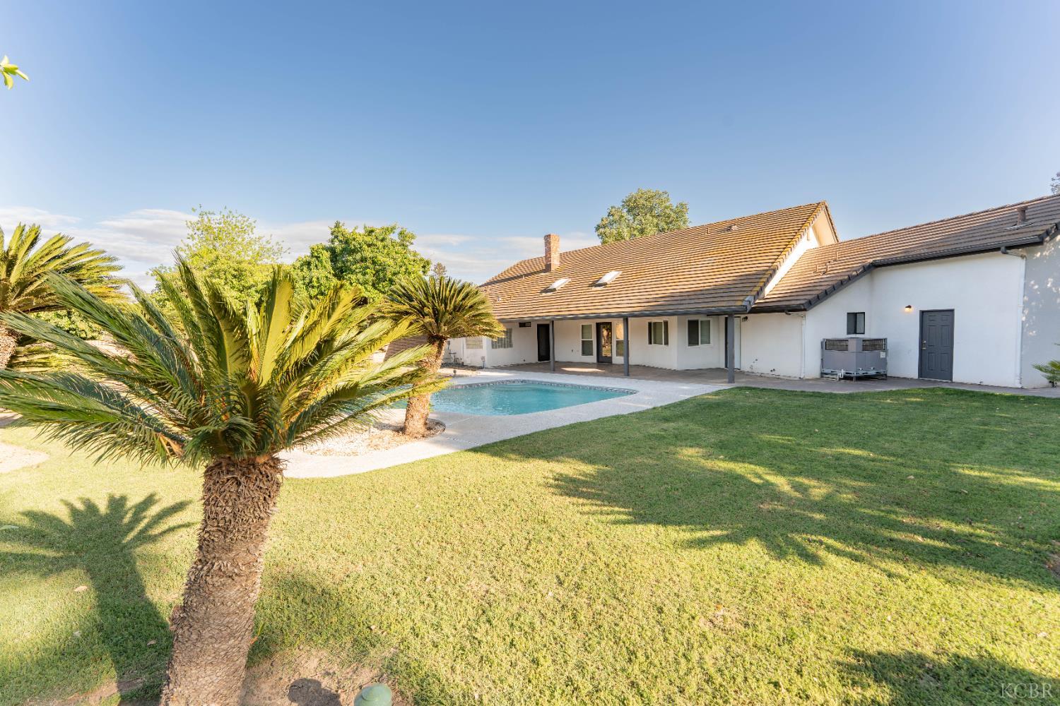 3714 W Woodside Ave, Visalia, CA 93291