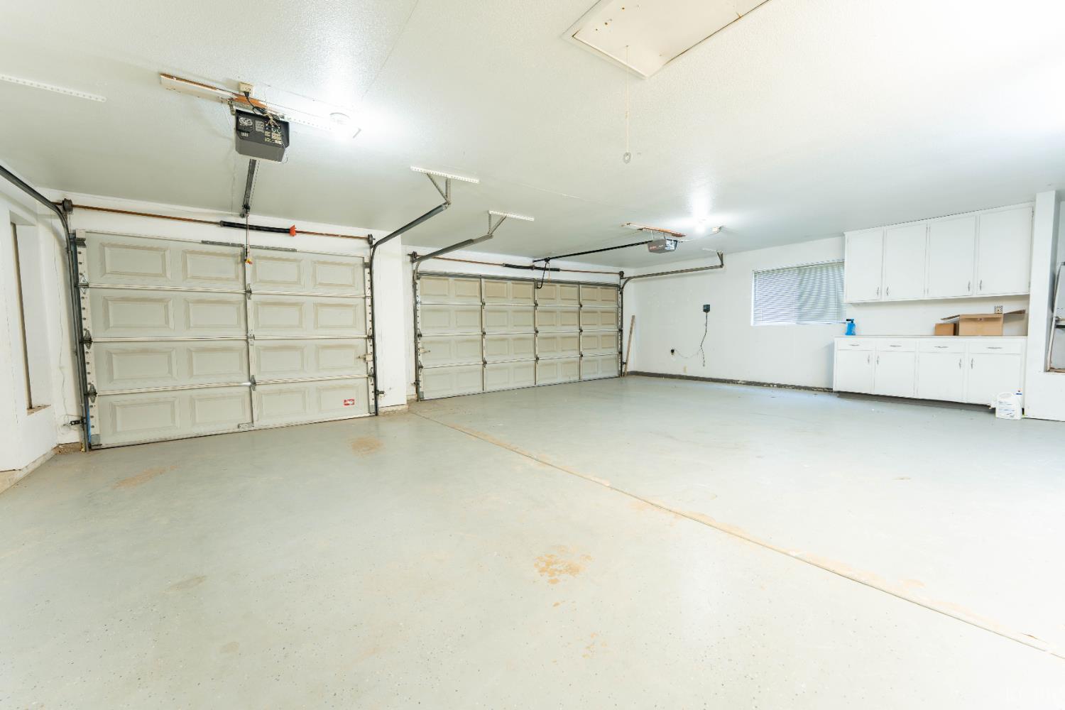 3714 W Woodside Ave, Visalia, CA 93291