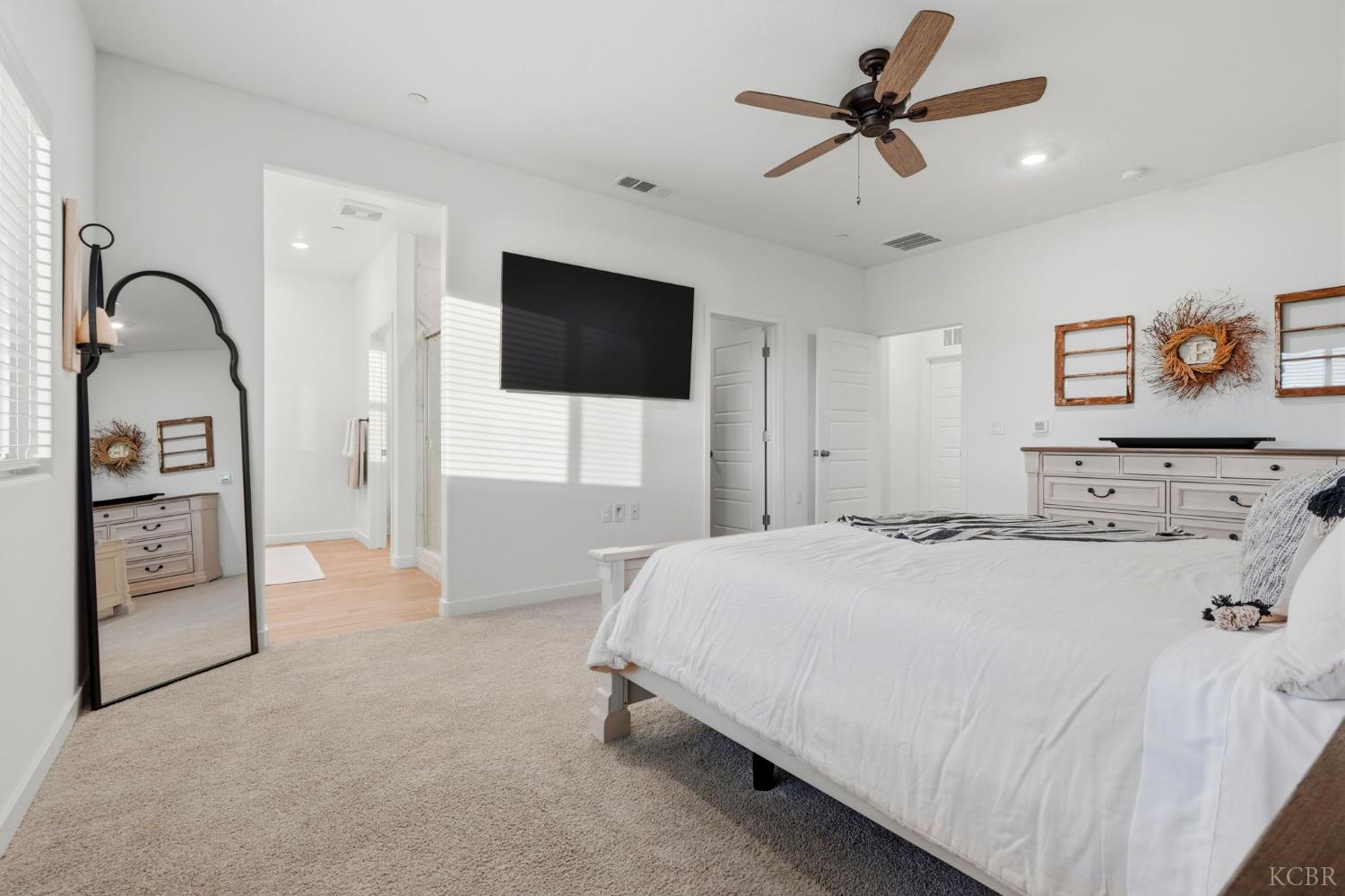 4449 N Phoenix Ave, Fresno, CA 93723