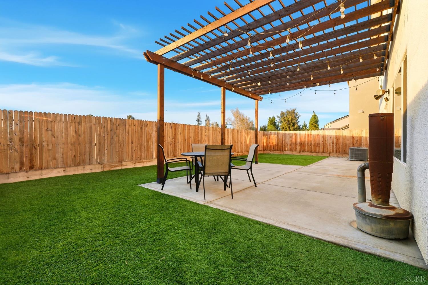 4449 N Phoenix Ave, Fresno, CA 93723