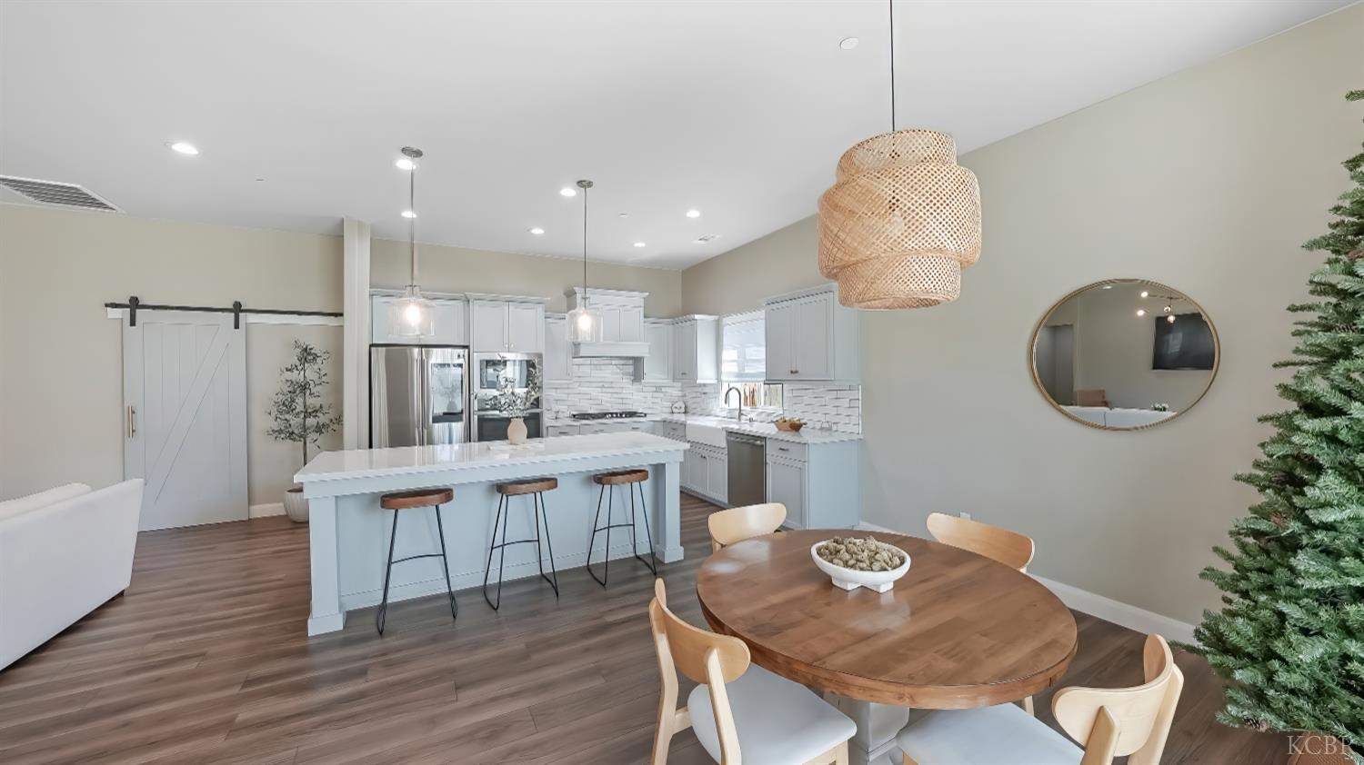 2067 Mount Stewart Ave, Tulare, CA 93274