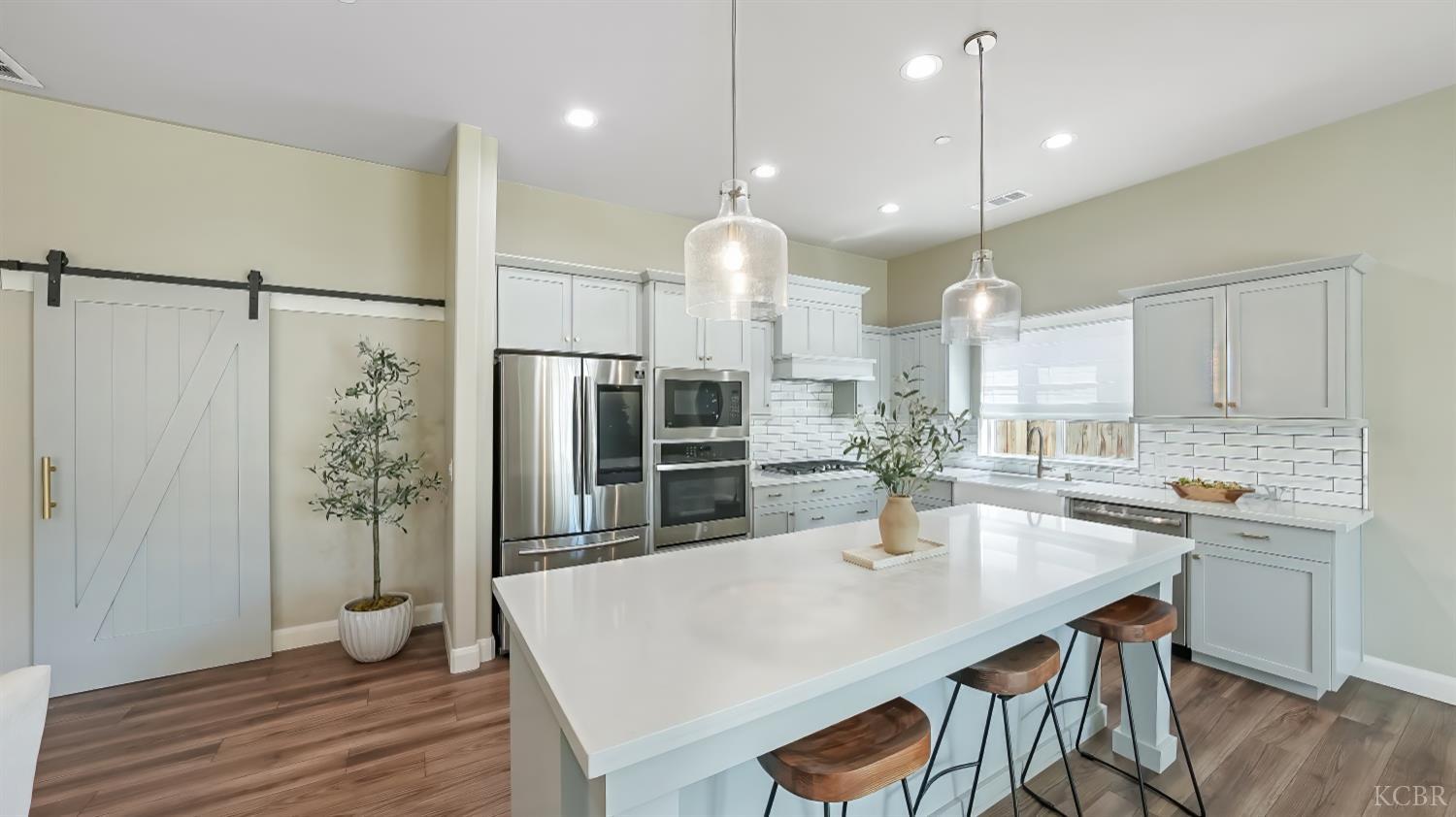 2067 Mount Stewart Ave, Tulare, CA 93274