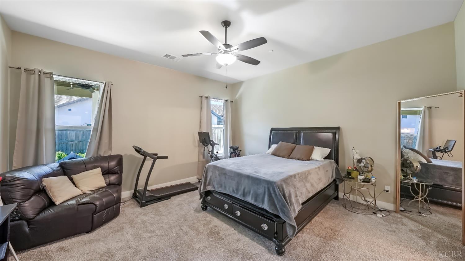 2067 Mount Stewart Ave, Tulare, CA 93274