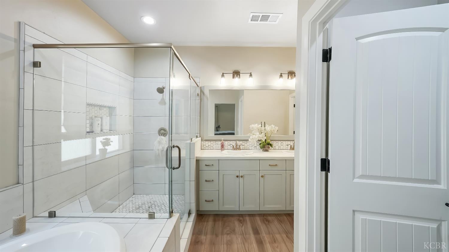 2067 Mount Stewart Ave, Tulare, CA 93274