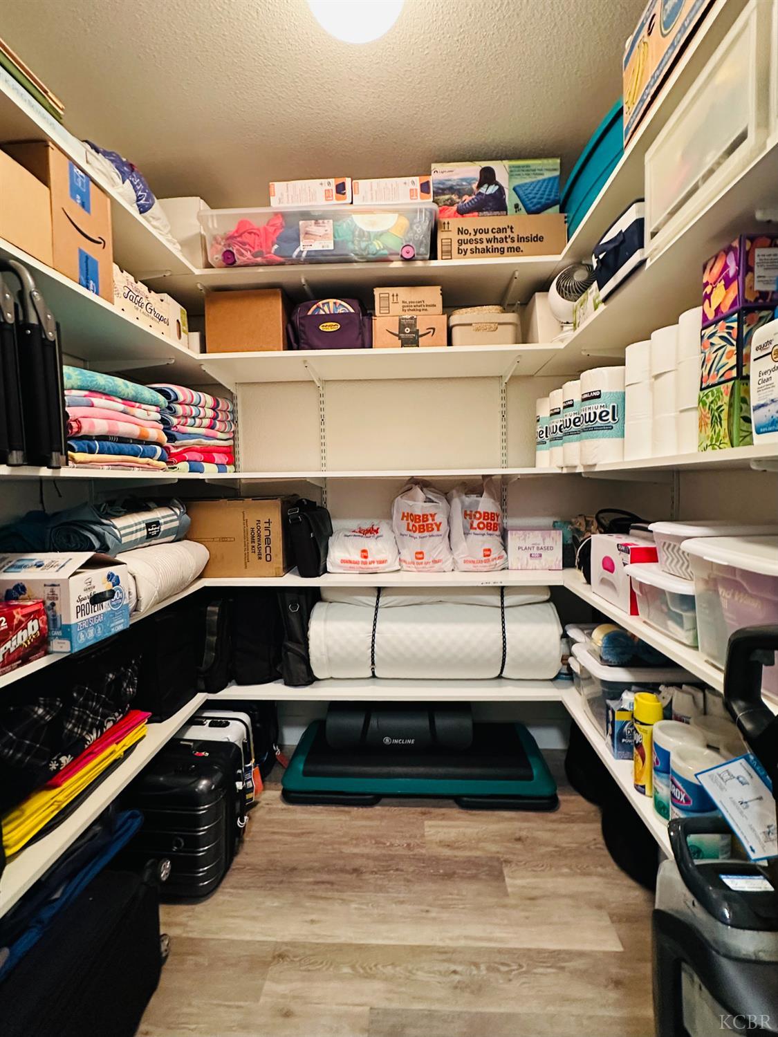 746 W Willow, Hanford, CA 93230