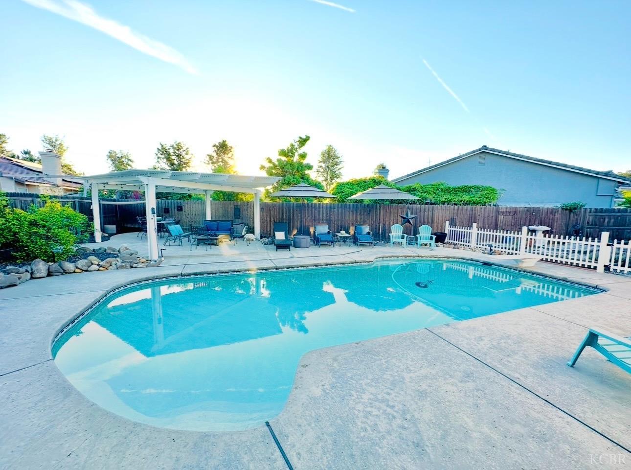 746 W Willow, Hanford, CA 93230