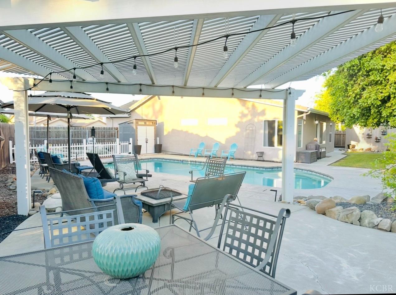 746 W Willow, Hanford, CA 93230