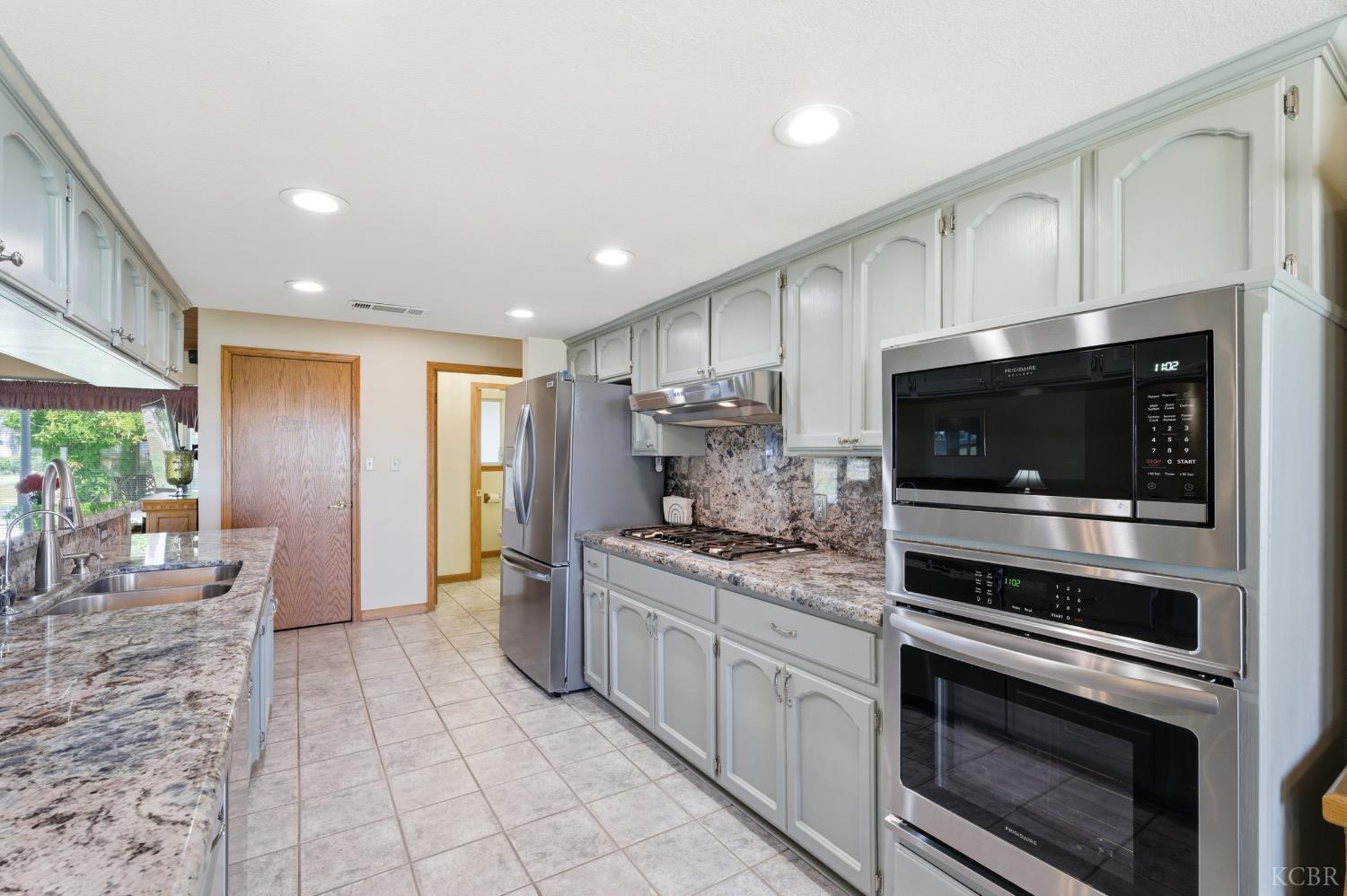 9609 Highway 41, Lemoore, CA 93245