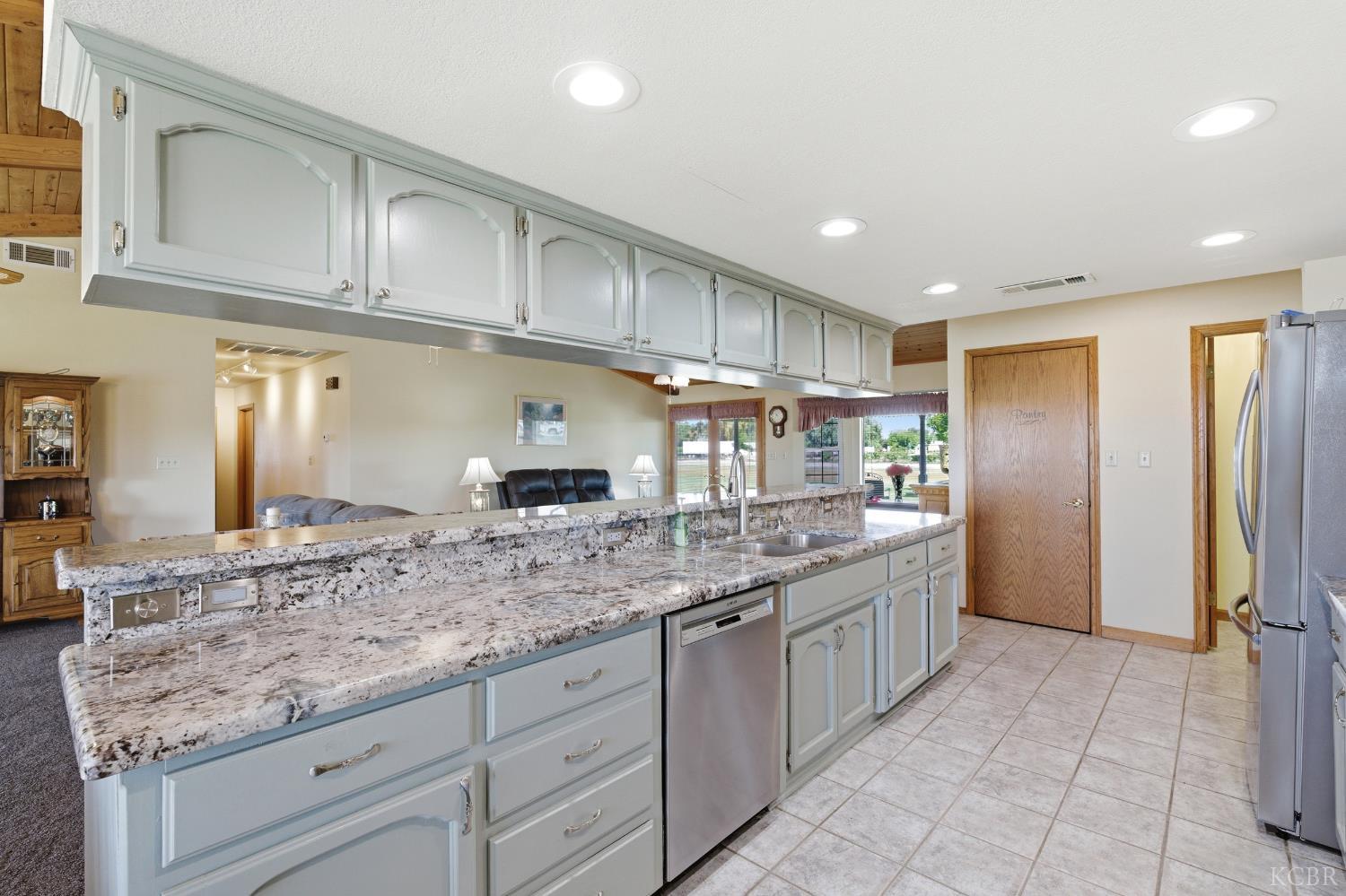 9609 Highway 41, Lemoore, CA 93245