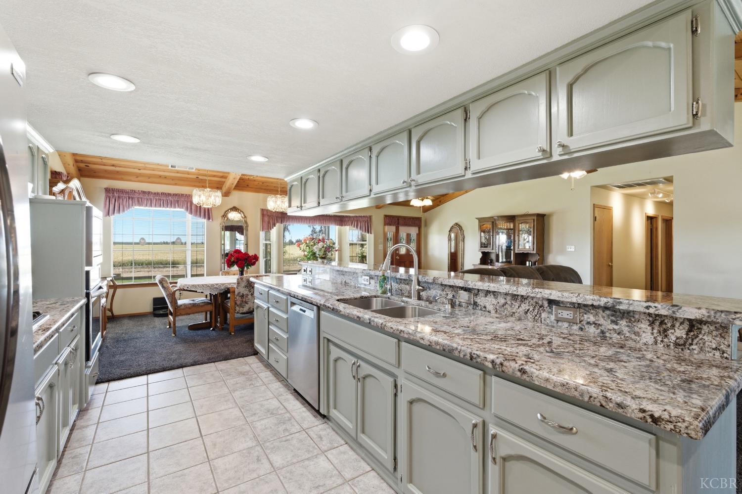 9609 Highway 41, Lemoore, CA 93245