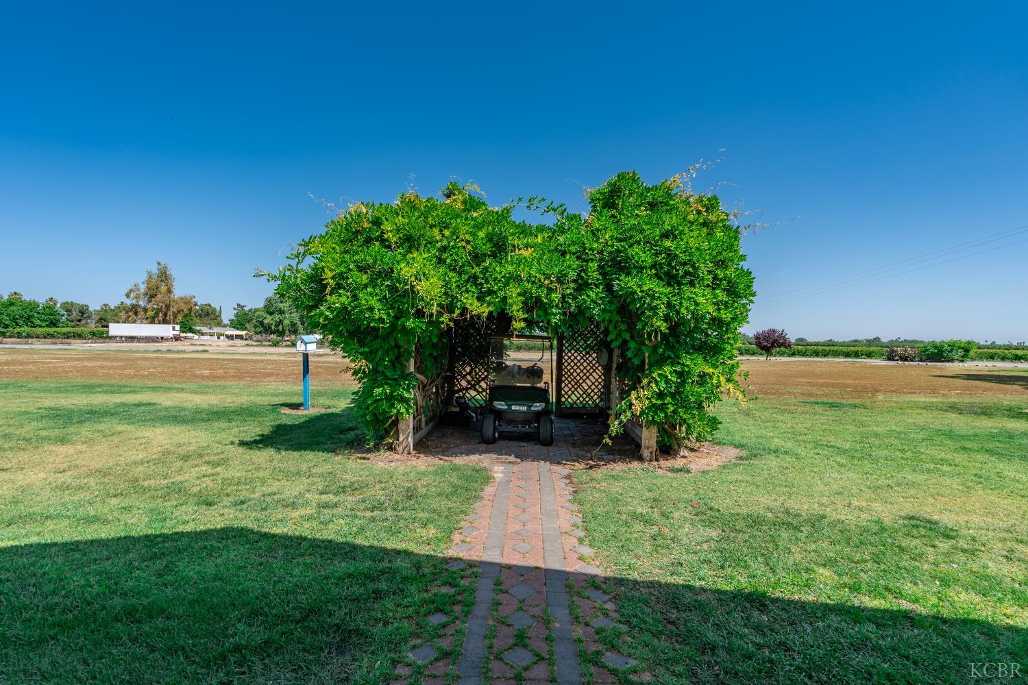 9609 Highway 41, Lemoore, CA 93245