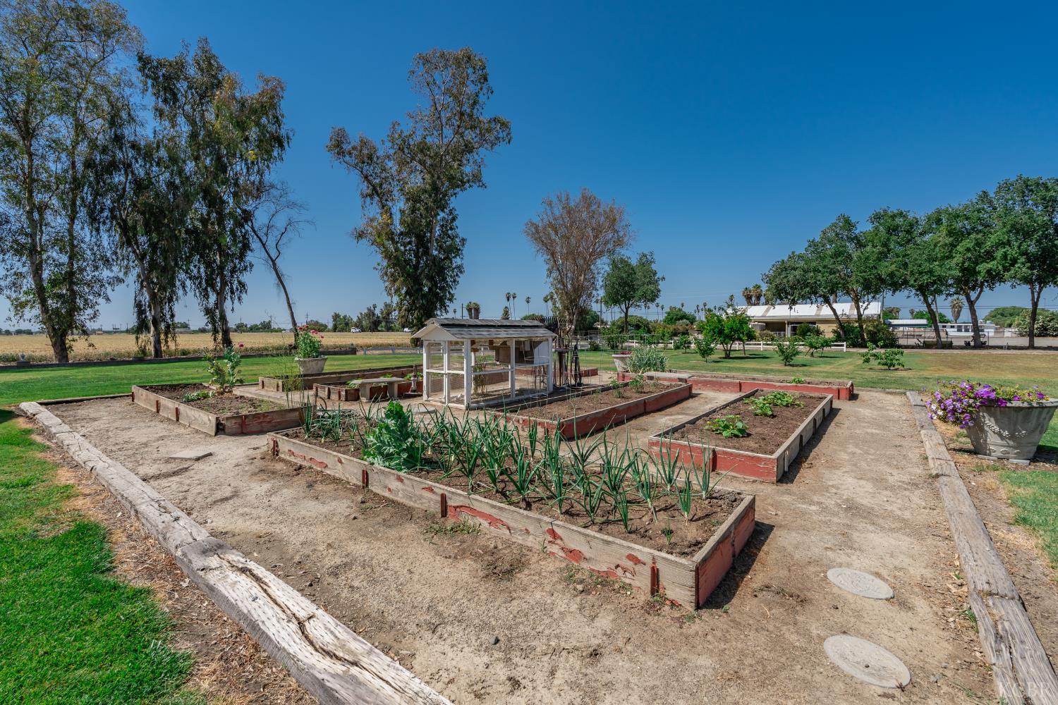 9609 Highway 41, Lemoore, CA 93245